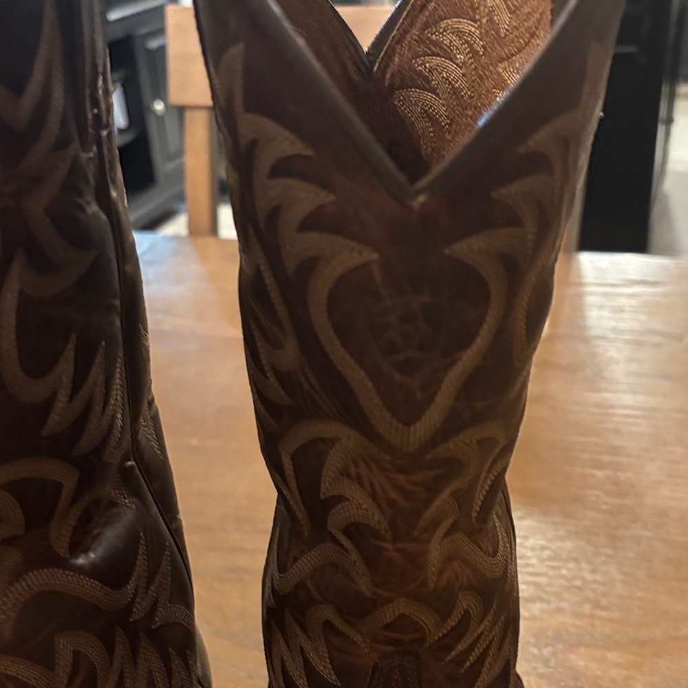 Ariat haritage Dark Brown Western Boots size 8.5 - Picture 5 of 9